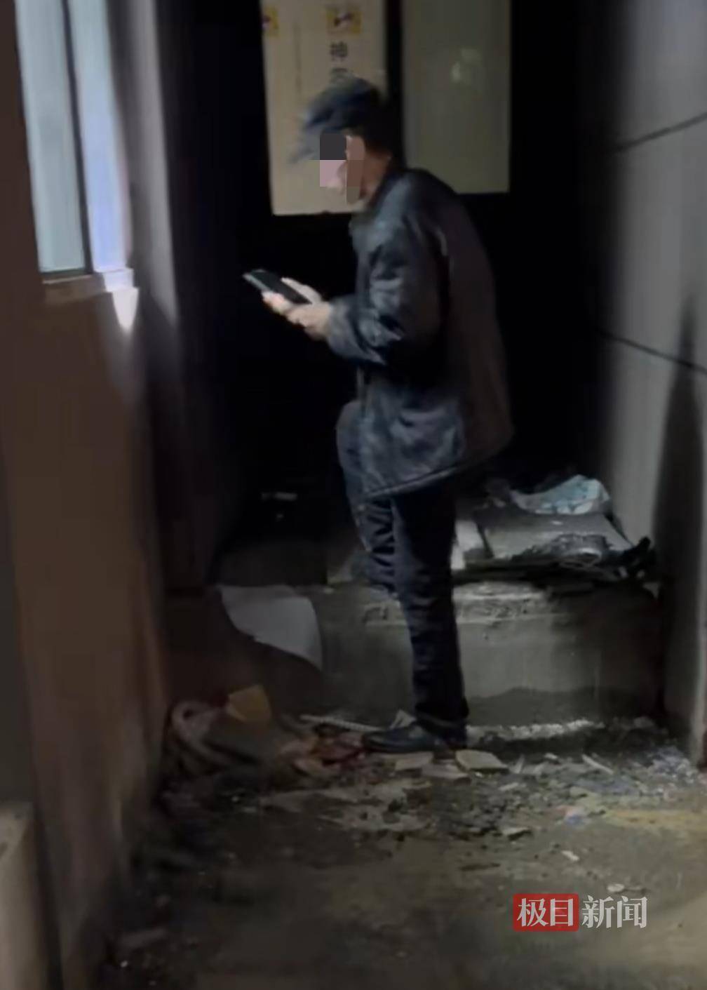 皇冠信用網如何申请_西安11岁男孩玩耍时坠入10多米深井身亡皇冠信用網如何申请,井口外连夜设置围挡,警方等部门介入调查