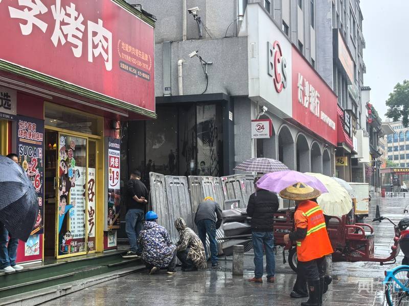 皇冠体育App下载_长沙潮宗街店铺垮塌事故致2死2伤 全市紧急部署小散工程安全专项整治