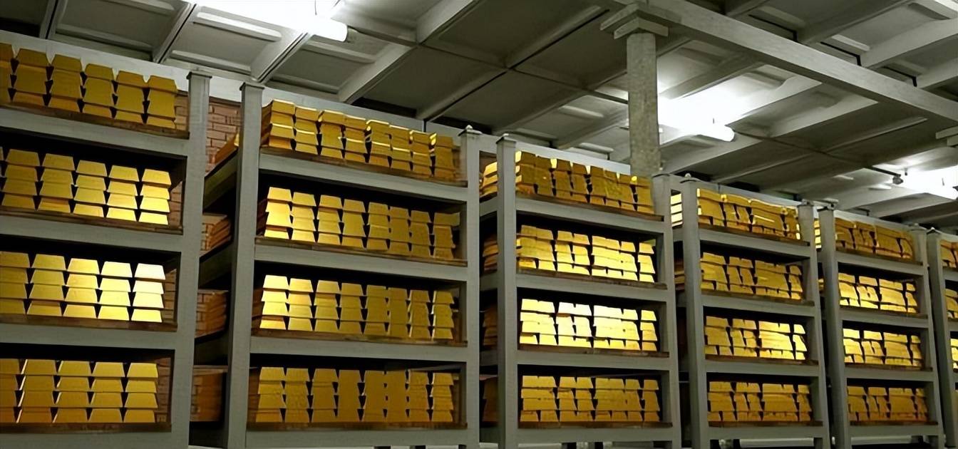 世界杯几年一次_特朗普还没启程访华世界杯几年一次,中国突然公布黄金库存,连续13个月增持黄金,美国霸权地位已不保