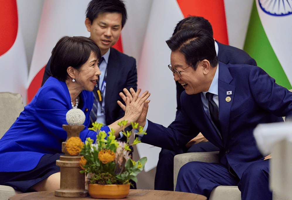 皇冠信用登2代理_李在明还未登机访华皇冠信用登2代理,日韩就共同抗议中国?韩国总统已先和高市早苗约好见面地点