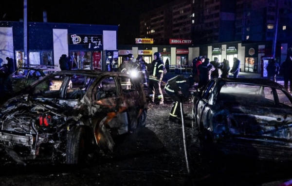 信用网怎么开户_泽连斯基谴责俄方袭击信用网怎么开户,特朗普却回:普京信守承诺,停火一周期限已过